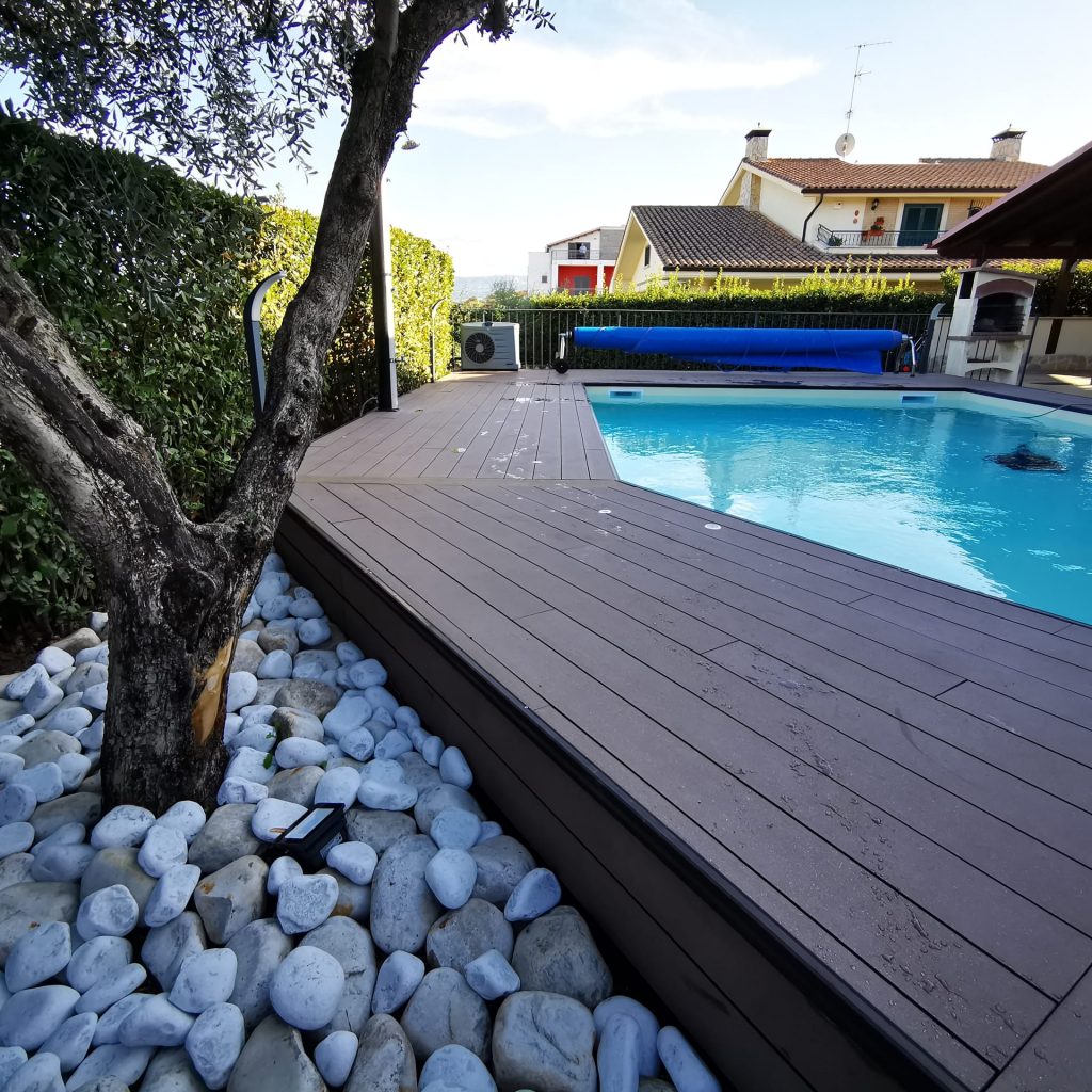 Pavimenti per Piscine Roma - Piscine Foggia s.r.l